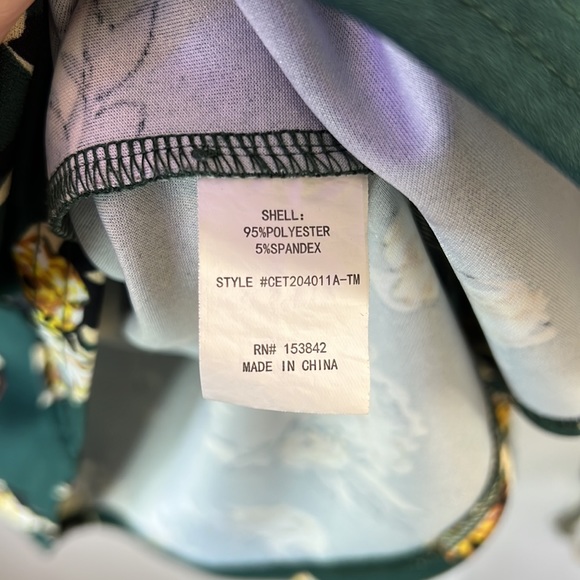 Green floral blouse - Picture 3 of 3